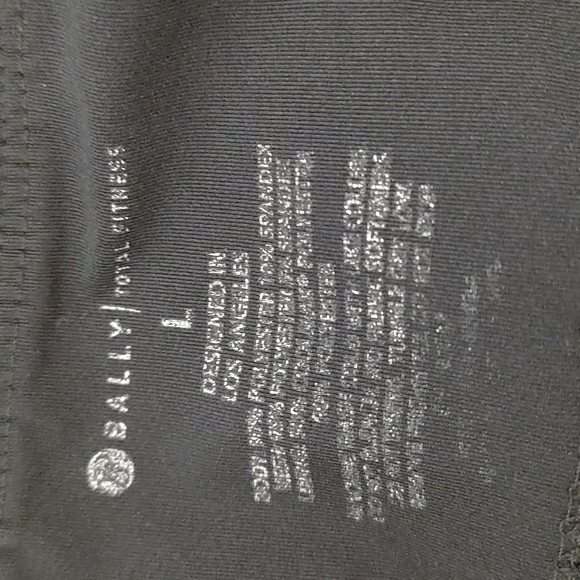 2 pair Exercise Leggings in Bundle sz Large - Picture 7 of 8